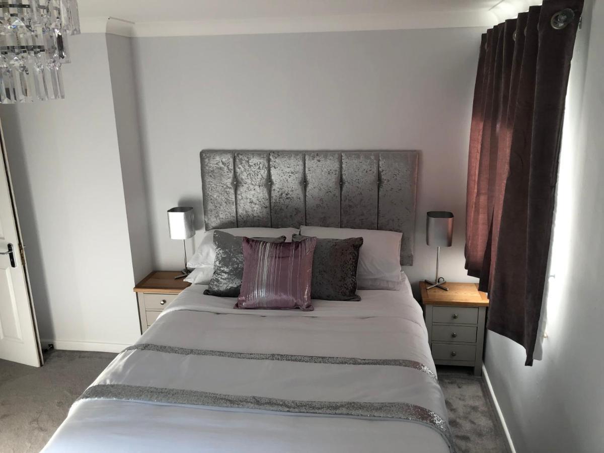 Old Hunters Lodge Whipsnade Limited Екстериор снимка