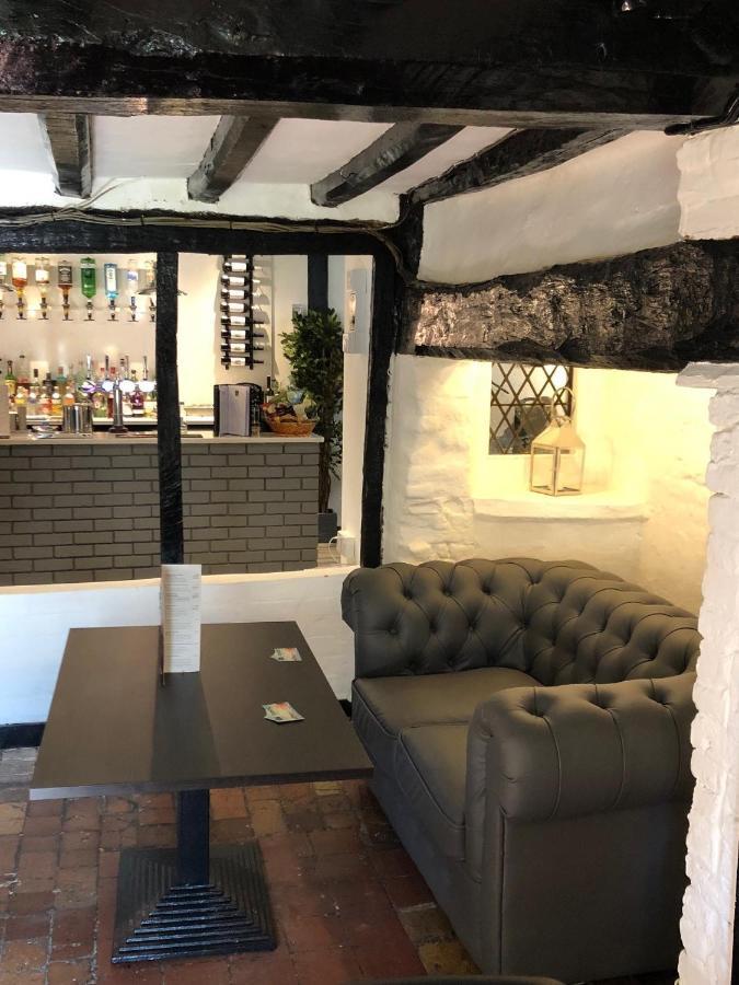 Old Hunters Lodge Whipsnade Limited Екстериор снимка