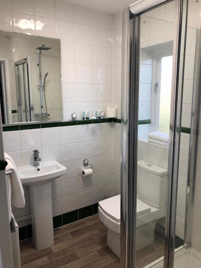 Old Hunters Lodge Whipsnade Limited Екстериор снимка